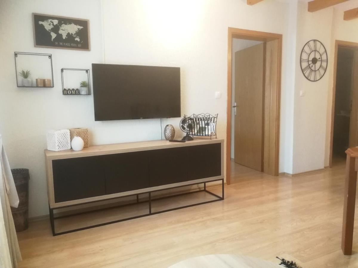 Apartmant & Room Bruna Dreznik Grad Ngoại thất bức ảnh