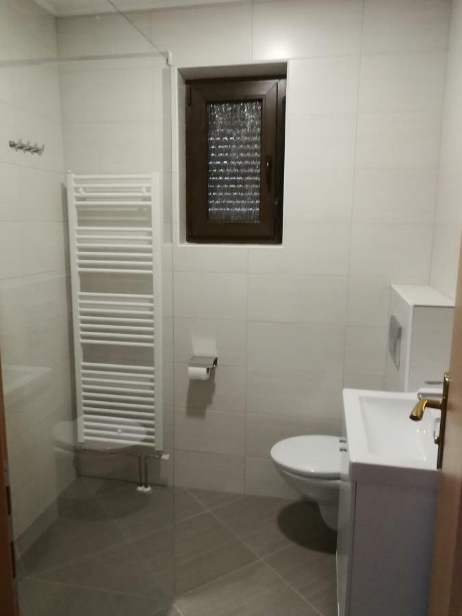 Apartmant & Room Bruna Dreznik Grad Ngoại thất bức ảnh
